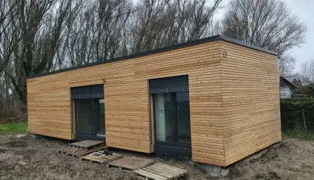 What's the difference between a prefab home and a wooden home?